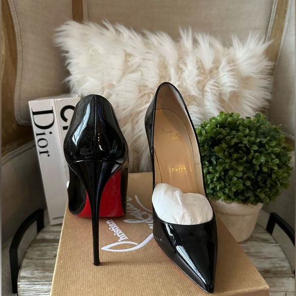 Christian Louboutin Shoes - Christian Louboutin
